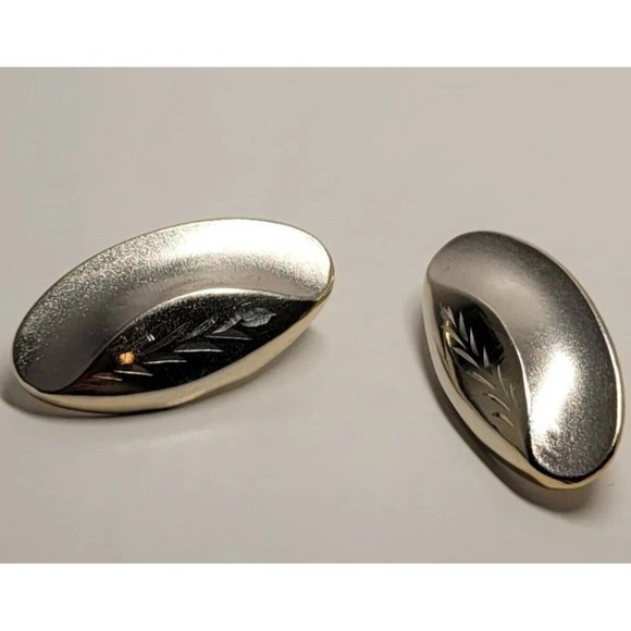 Vintage Sterling Silver Oval Italian 925 Etched Wheat Floral Post Earrings - Picture 2 of 6